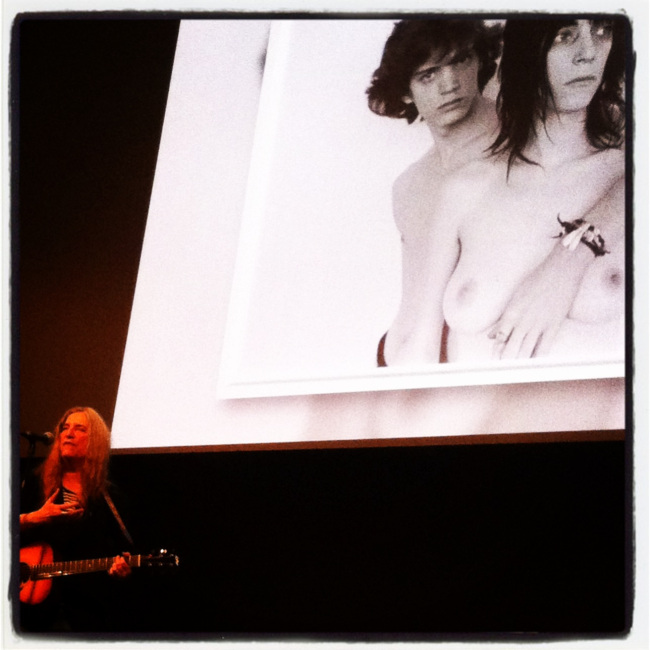 Patti Smith ouvre en chanson l&rsquo;expo Mapplethorpe au Grand&nbsp;Palais